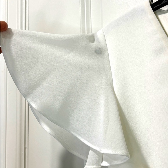 Lulu’s White Flutter Sleeve Mini Dress Size Small - Picture 3 of 8